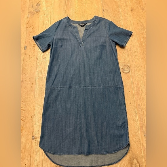 New Women Lands’ End Dresses & Skirts - Lands’ End Dark Denim Chambray Tunic Dress Size 4 EUC